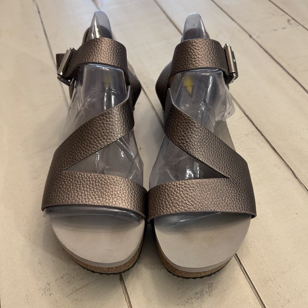 Volatile Women’s Shoes Size 7